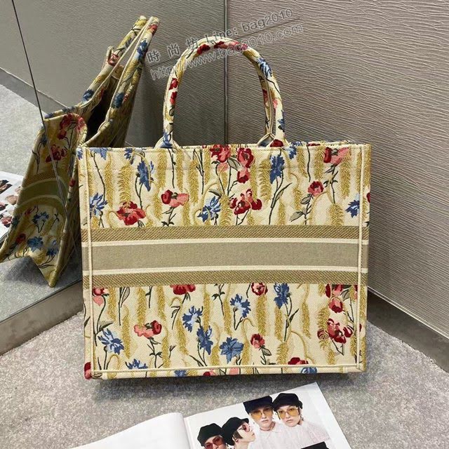 Dior女包 迪奧Book Tote花朵托特包 Dior刺繡購物袋  dfk1537